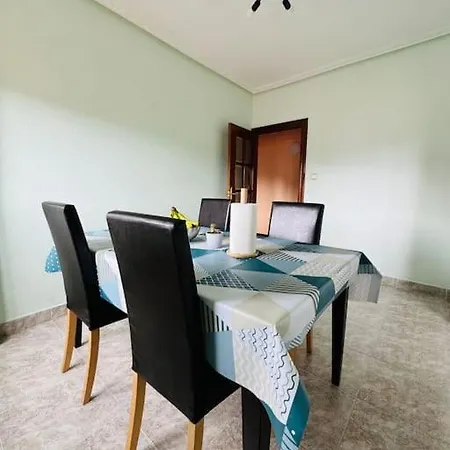 Retreat, Playa 5 Mins, Wifi Gratis Апартаменты *
